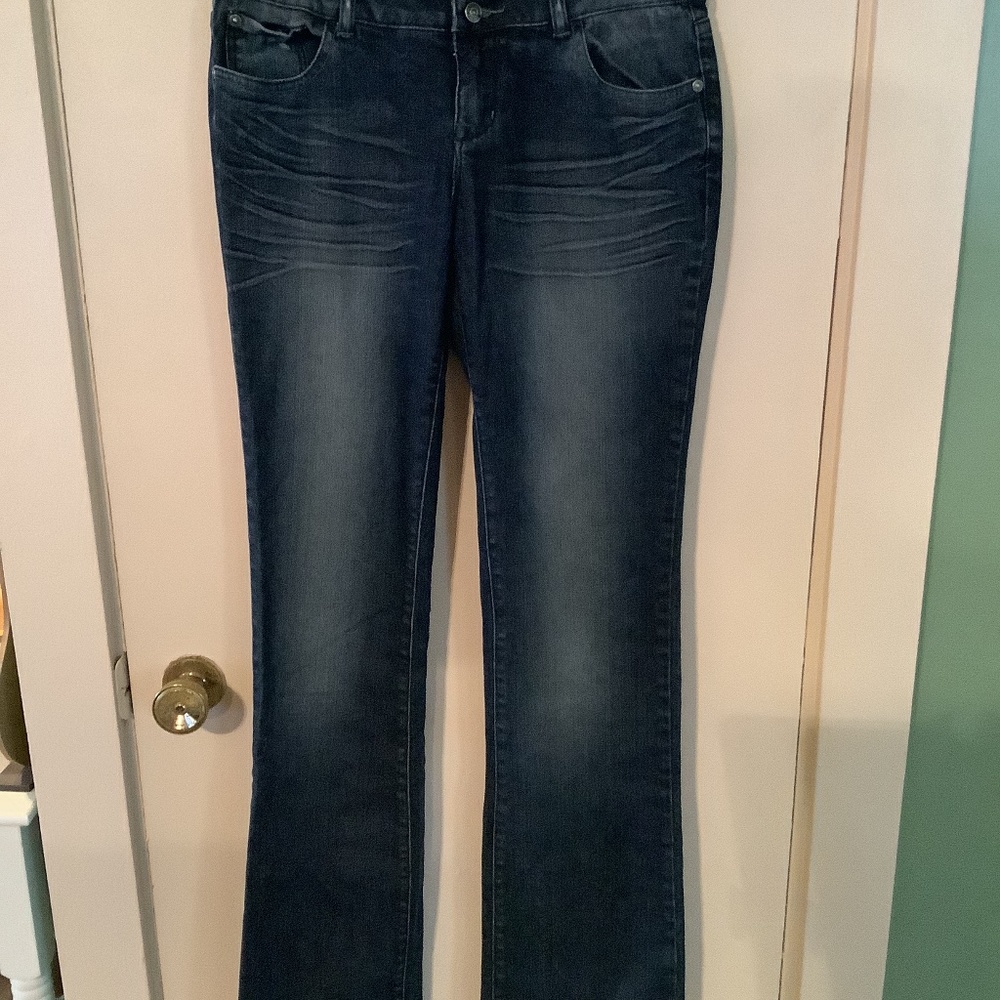 Delia’s dark wash jeans size 7/8 long bootcut